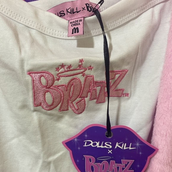 Dolls kill x Bratz Robe and pj top new! 💗 - Picture 4 of 6